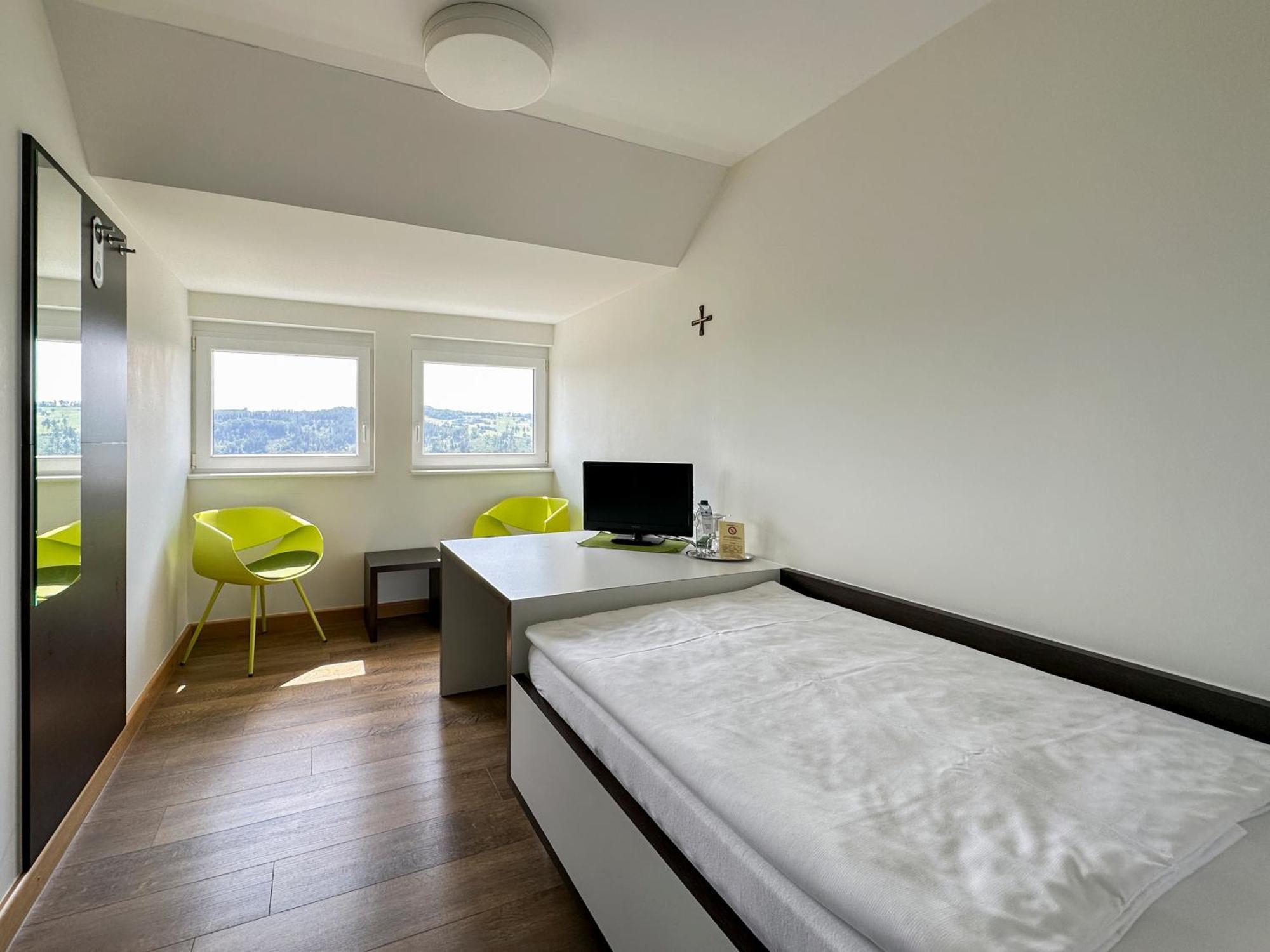 Rosa Flesch Hotel Und Tagungszentrum Waldbreitbach Buitenkant foto
