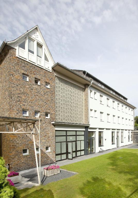 Rosa Flesch Hotel Und Tagungszentrum Waldbreitbach Buitenkant foto
